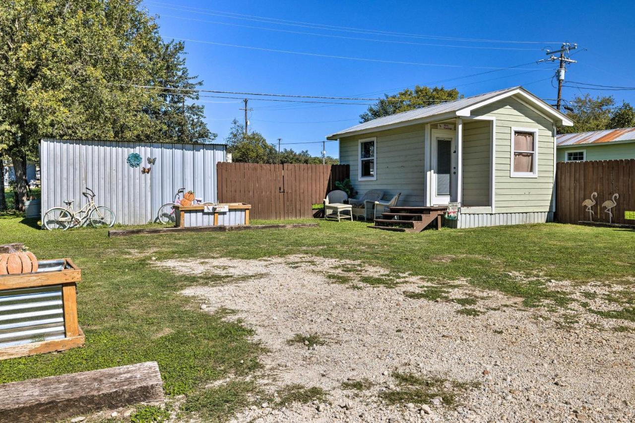 Flirty Flamingo Studio 1 Mi To Canyon Lake Exterior foto